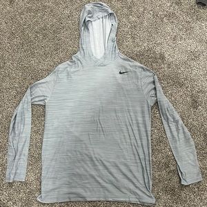 Nike dry-fit lightweight hoody Large